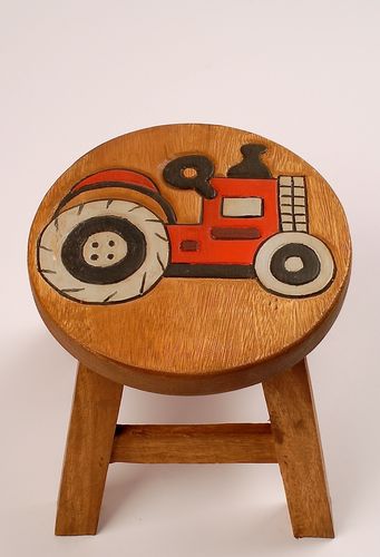 Kinder Hocker aus Holz, roter Traktor